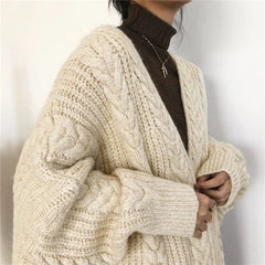 Women's chunky knit cardigan