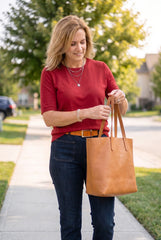Emma - Cozy Minimalist Half-sleeve 100% Cotton T-shirt
