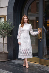 Donna - Romantic lace dress