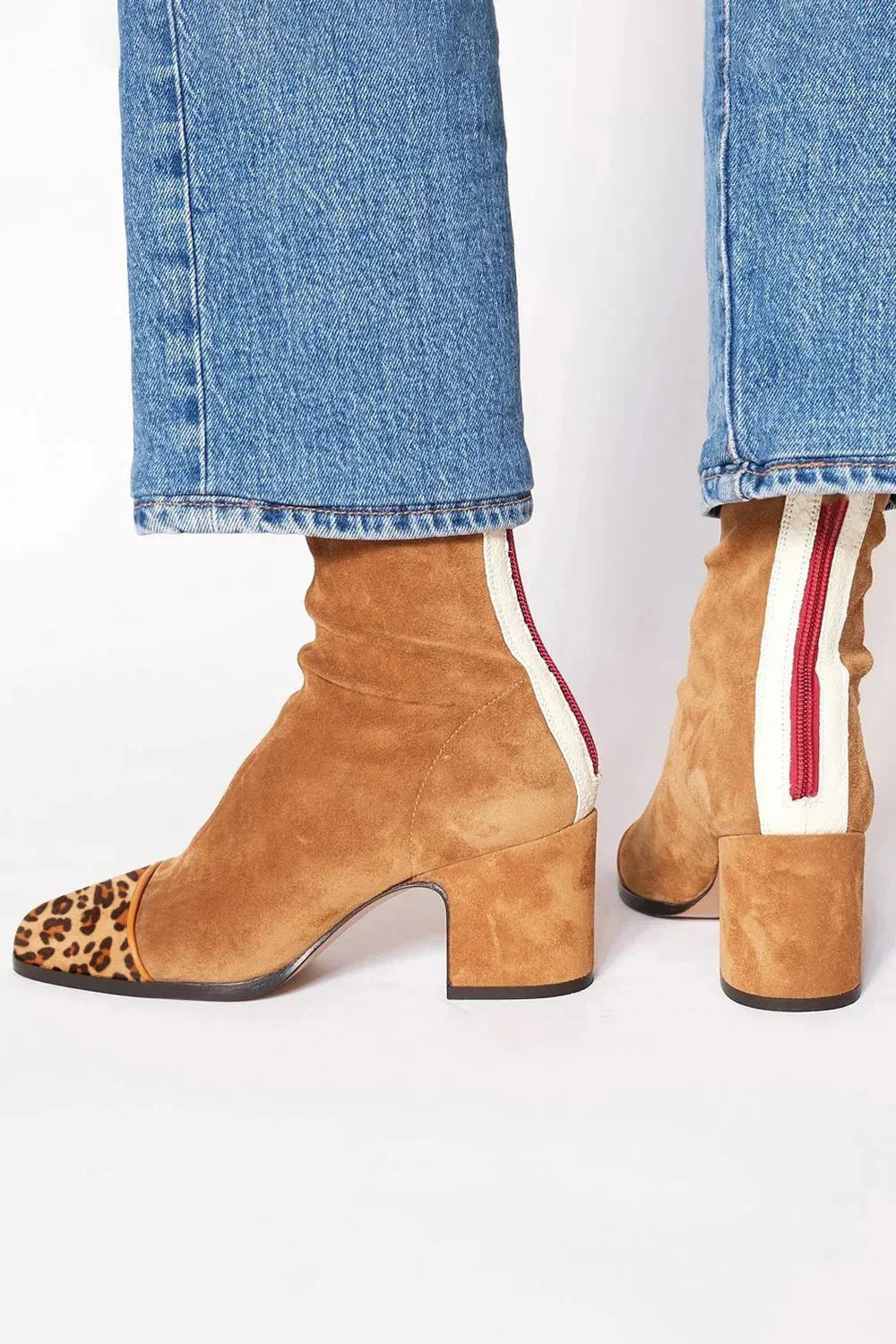 MID-HEEL ANKLE BOOT WITH PRINT