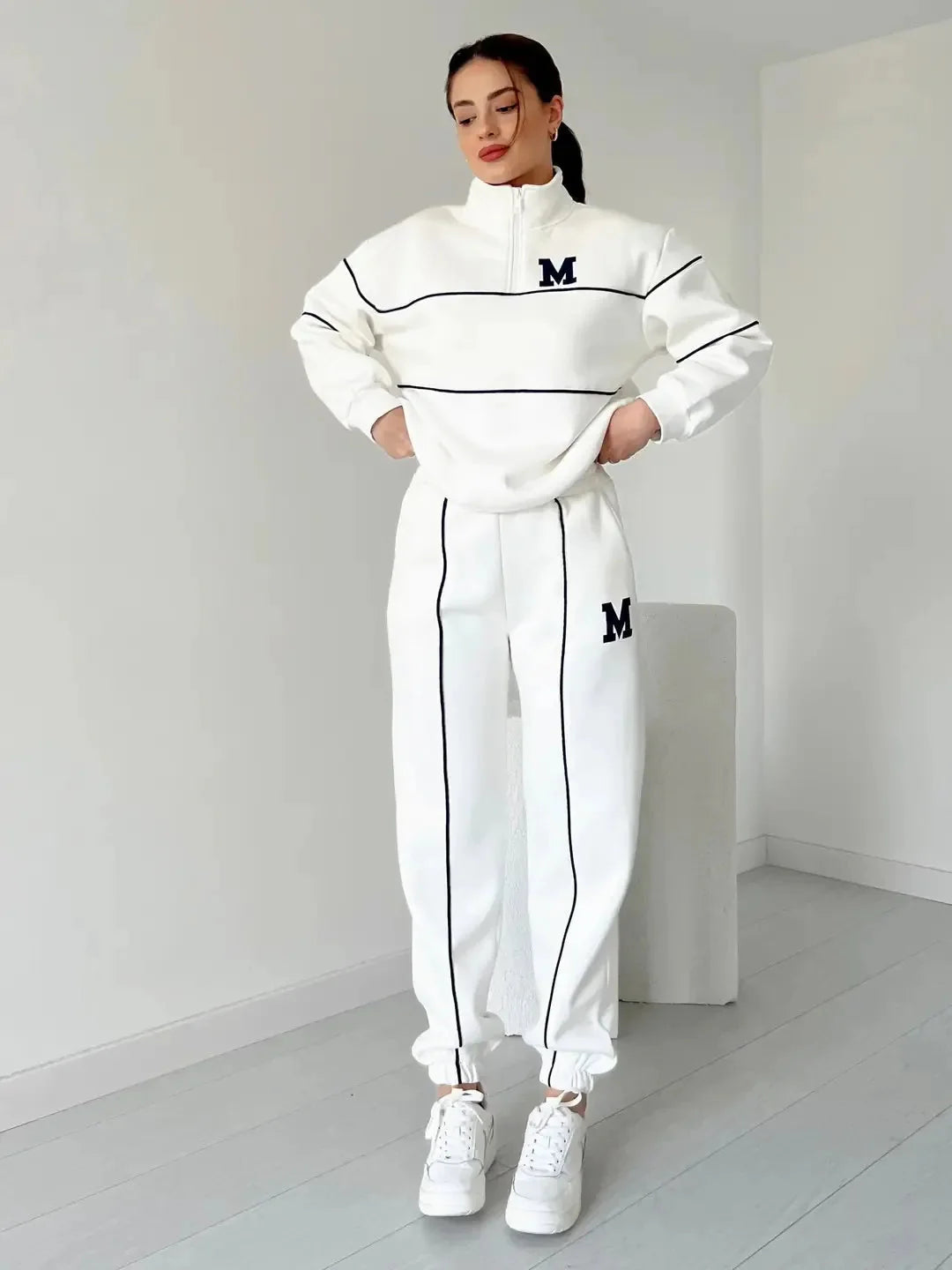 DESIREE – SPORTY ZIP LOUNGE SET